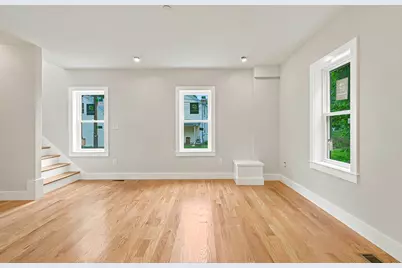 4 Mayhew St, Framingham, MA 01702 - Photo 8