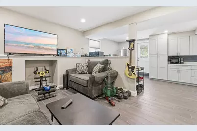 18 Tremont St, Billerica, MA 01821 - Photo 30