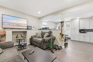 18 Tremont St, Billerica, MA 01821 - Photo 30