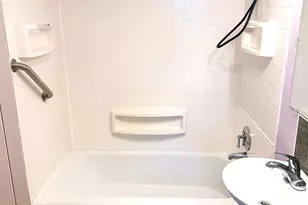 43 Hamilton St, Leominster, MA 01453 - Photo 14