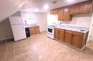 43 Hamilton St, Leominster, MA 01453 - Photo 8