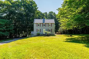 37 Breakneck Rd, Sturbridge, MA 01566 - Photo 1