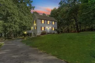 37 Breakneck Rd, Sturbridge, MA 01566 - Photo 1