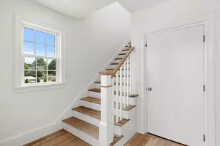 66 Pleasant St, Marblehead, MA 01945 - Photo 6