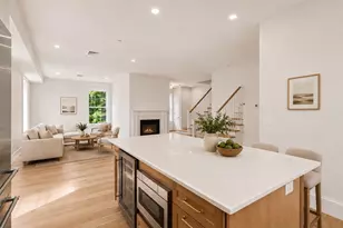 64 Pleasant St, Marblehead, MA 01945 - Photo 10
