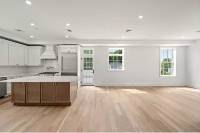 64 Pleasant Street #B, Marblehead, MA 01945 - Photo 2