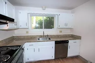 76 Highwood Dr, Franklin, MA 02038 - Photo 2