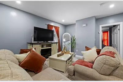 10 Essex St, Brockton, MA 02301 - Photo 8