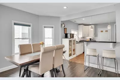 11 Lexington St #11, Watertown, MA 02472 - Photo 2