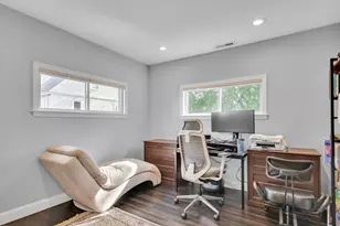 11 Lexington St, Watertown, MA 02472 - Photo 8