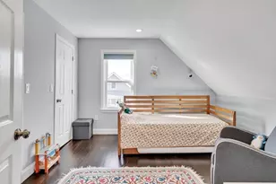 11 Lexington St, Watertown, MA 02472 - Photo 12
