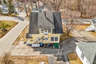 219 Pelham St, Methuen, MA 01844 - Photo 10