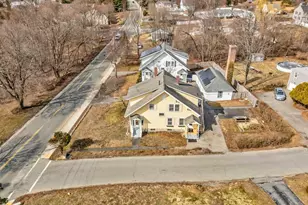 219 Pelham St, Methuen, MA 01844 - Photo 12