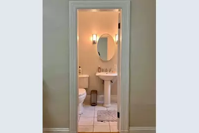 313 Tappan St #3, Brookline, MA 02445 - Photo 14