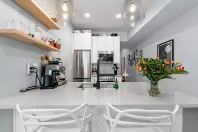275-277 Border St #203, Boston, MA 02128 - Photo 4