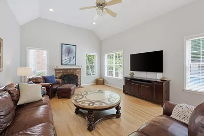 13 Paddock, Plainville, MA 02762 - Photo 6