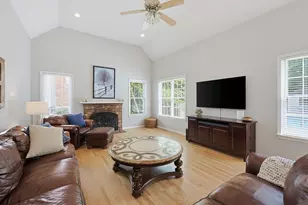 13 Paddock, Plainville, MA 02762 - Photo 6