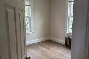 211 Delhi St, Boston, MA 02126 - Photo 4