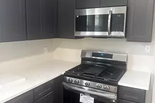 211 Delhi St, Boston, MA 02126 - Photo 16