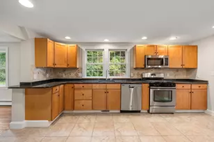 92 Abbot St, Andover, MA 01810 - Photo 8