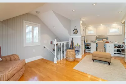 31 Park St, Boston, MA 02122 - Photo 2