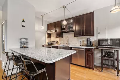 9-15 Battery St #7, Boston, MA 02109 - Photo 2