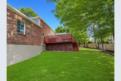 61 Woodlawn Dr, Newton, MA 02467 - Photo 24