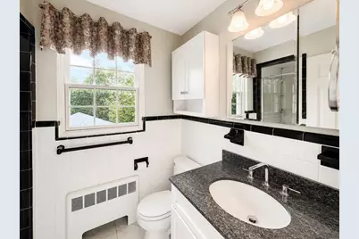 61 Woodlawn Dr, Newton, MA 02467 - Photo 14