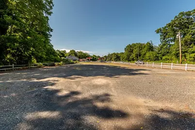1063 Newman Ave, Seekonk, MA 02771 - Photo 8