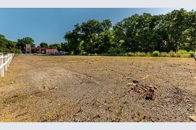 1063 Newman Ave, Seekonk, MA 02771 - Photo 6