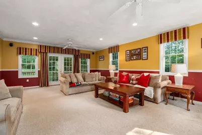 31 Butterworth Dr, Attleboro, MA 02703 - Photo 14