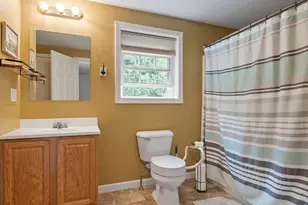 165 Rollstone St, Fitchburg, MA 01420 - Photo 16