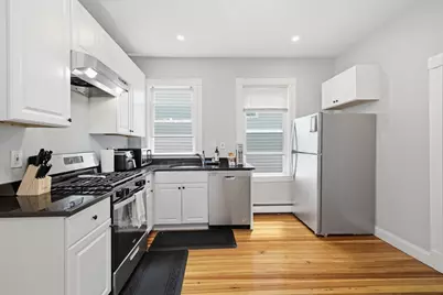 34 Sumner St #5, Revere, MA 02151 - Photo 4