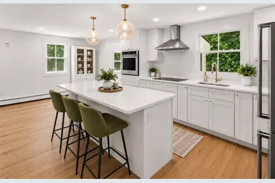 17 Farm St, Medway, MA 02053 - Photo 8