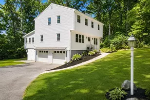 17 Farm St, Medway, MA 02053 - Photo 1