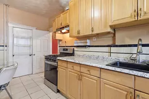 29 Esmond St, Boston, MA 02121 - Photo 28