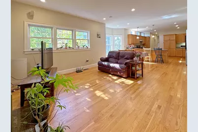 11 Oakland St, Lexington, MA 02420 - Photo 8