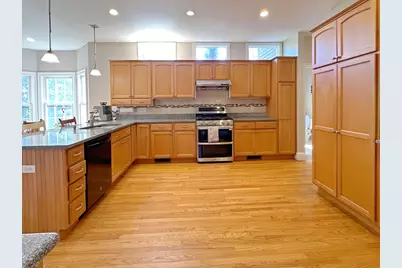 11 Oakland St, Lexington, MA 02420 - Photo 10
