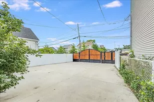 10 Minot St, Lynn, MA 01905 - Photo 6