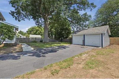 190 Manomet St, Brockton, MA 02301 - Photo 10