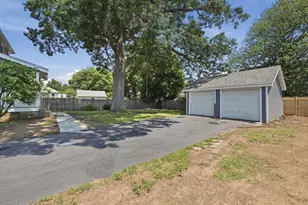 190 Manomet St, Brockton, MA 02301 - Photo 10