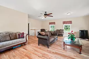 54 College Hwy, Southwick, MA 01077 - Photo 16