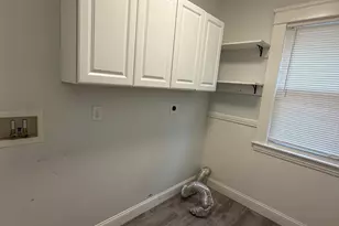 7 Wyman St, Worcester, MA 01610 - Photo 12