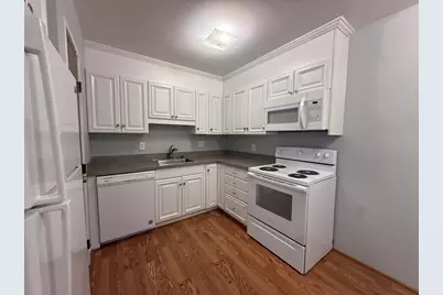 13 Chapel Hill Dr #9, Plymouth, MA 02360 - Photo 2