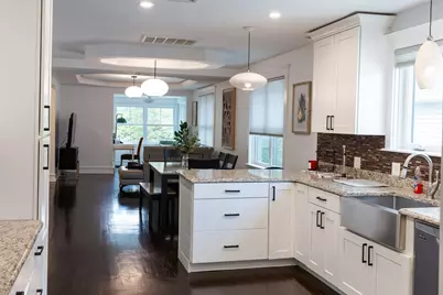 127-129 Bailey Rd #2, Somerville, MA 02145 - Photo 4