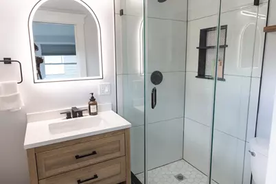 127-129 Bailey Rd #2, Somerville, MA 02145 - Photo 8