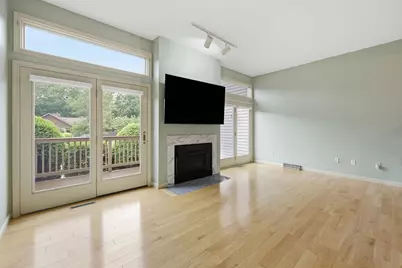 189 Pine Grove Dr #189, South Hadley, MA 01075 - Photo 2
