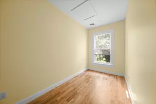 20 Linden St, Holyoke, MA 01040 - Photo 24