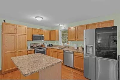 130 Grove St, Millville, MA 01529 - Photo 6