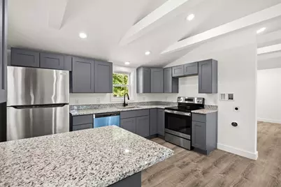 13 Cherry St, Lakeville, MA 02347 - Photo 4